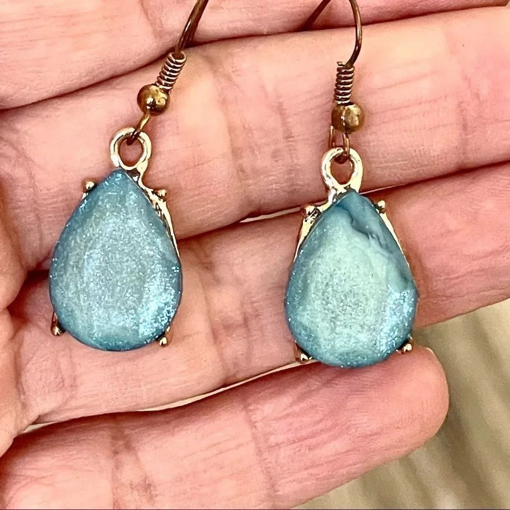 Blue gold tone drop earrings - Picture 6 of 10